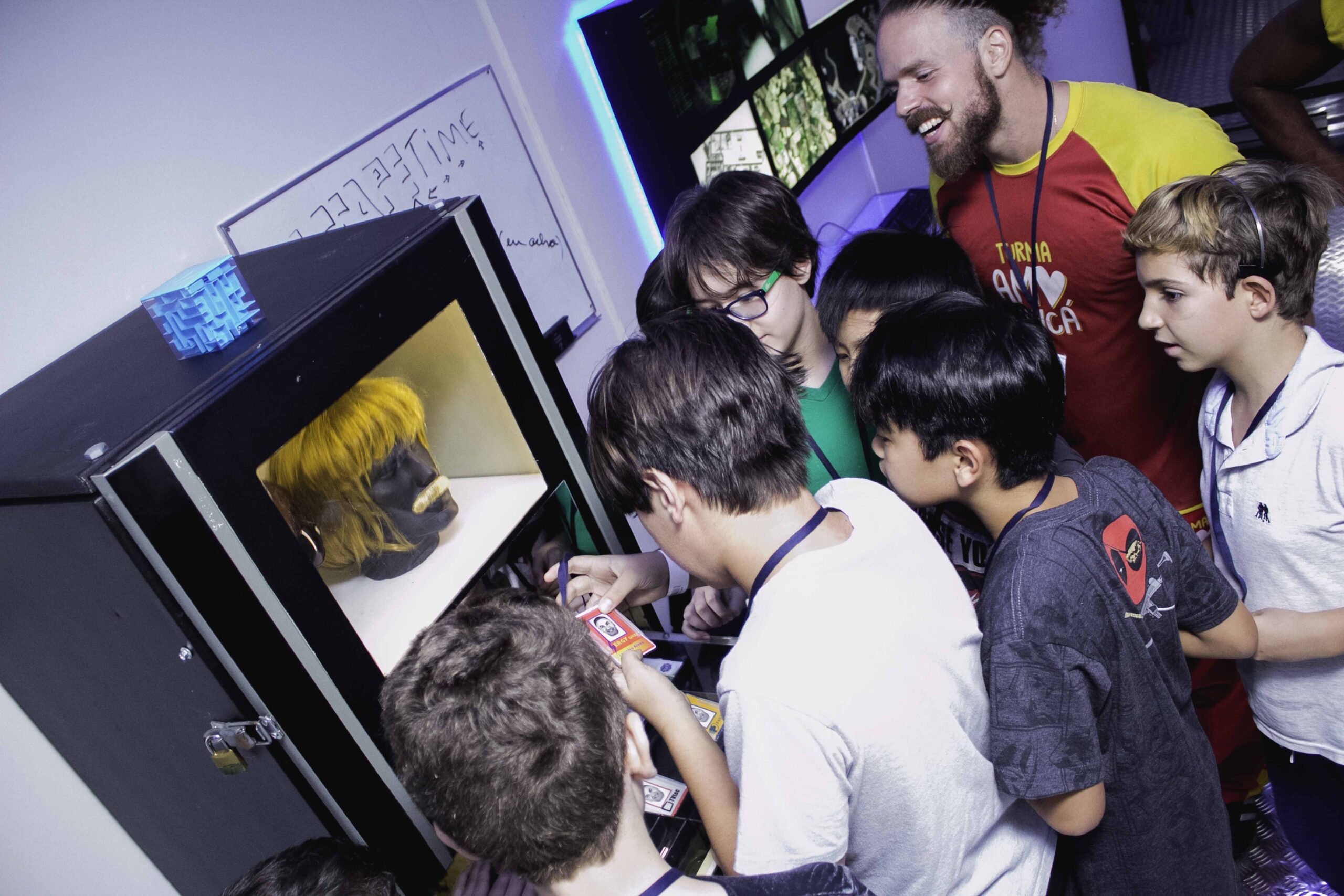 Leia mais sobre o artigo Pré-adolescência: Por que eles mudam tanto, e como lidar com essa fase?
